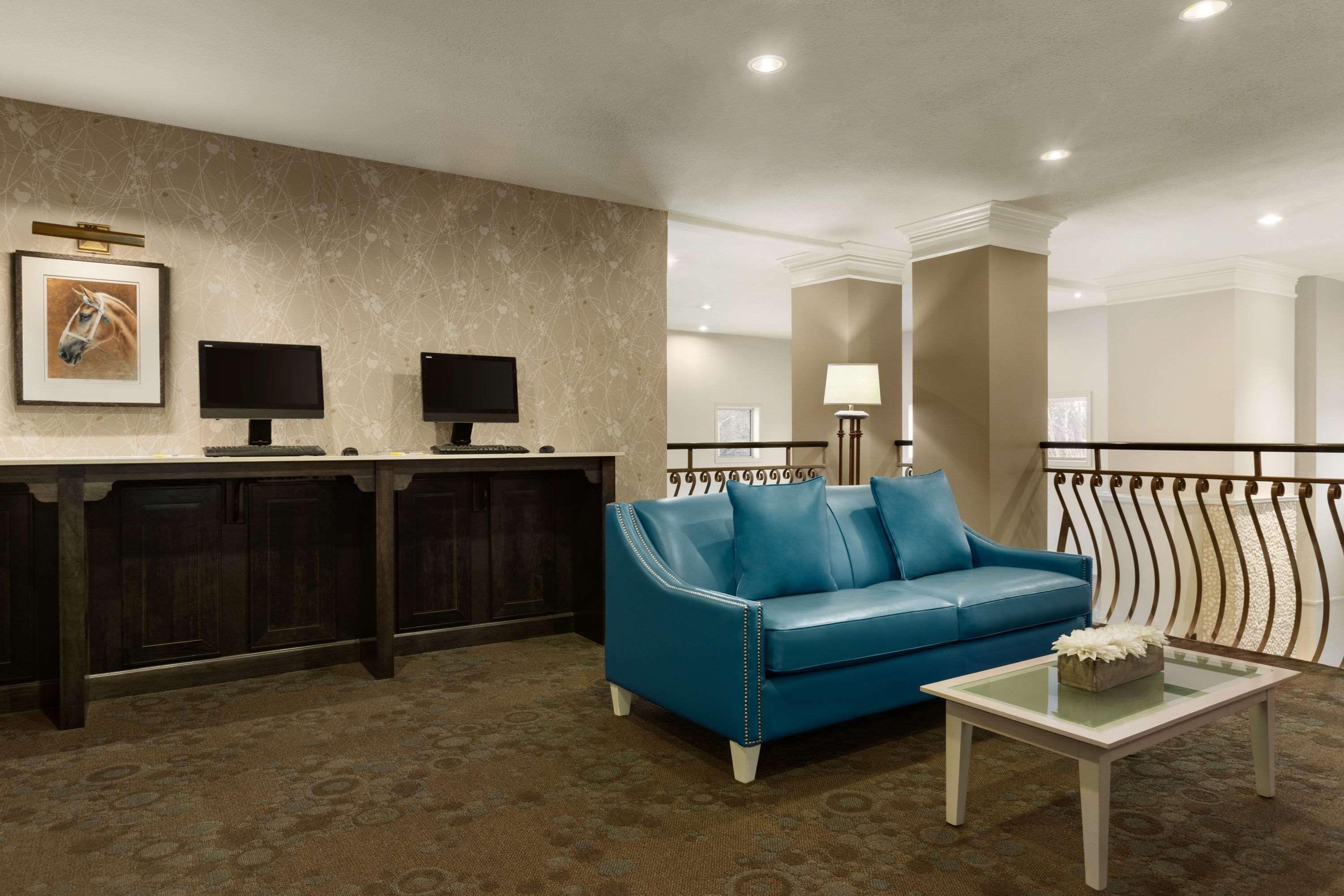 Days Inn & Suites By Wyndham Brandon Εξωτερικό φωτογραφία