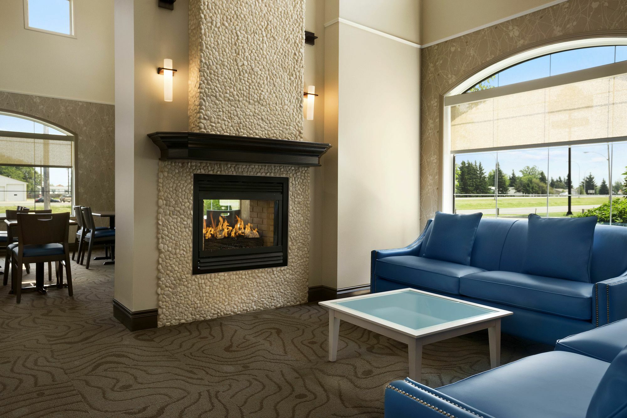Days Inn & Suites By Wyndham Brandon Εξωτερικό φωτογραφία